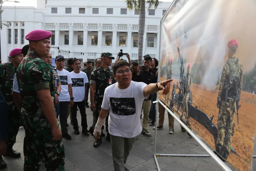 Semarak HUT ke-81 TNI, ANTARA Gelar Pameran Foto "Trisula Garda Nusantara" di Kota Lama Surabaya