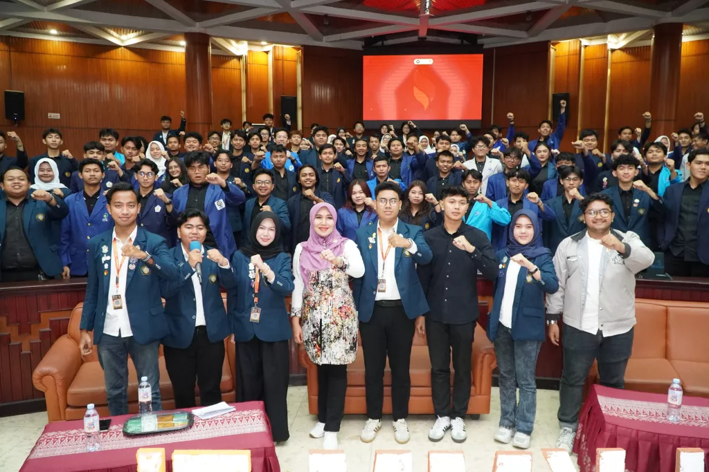 Anggota DPD RI Lia Istifhama Ajak Ksatria Airlangga Terlibat Politik Gagasan