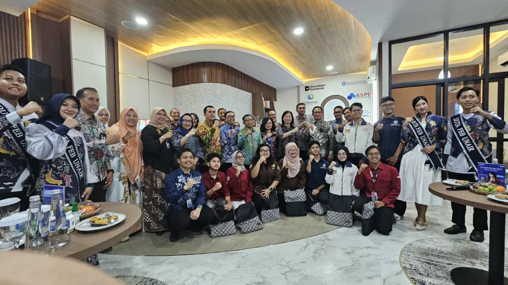 Dukung GEBER PK, BRI Perkuat Literasi dan Perlindungan Konsumen di UNAIR