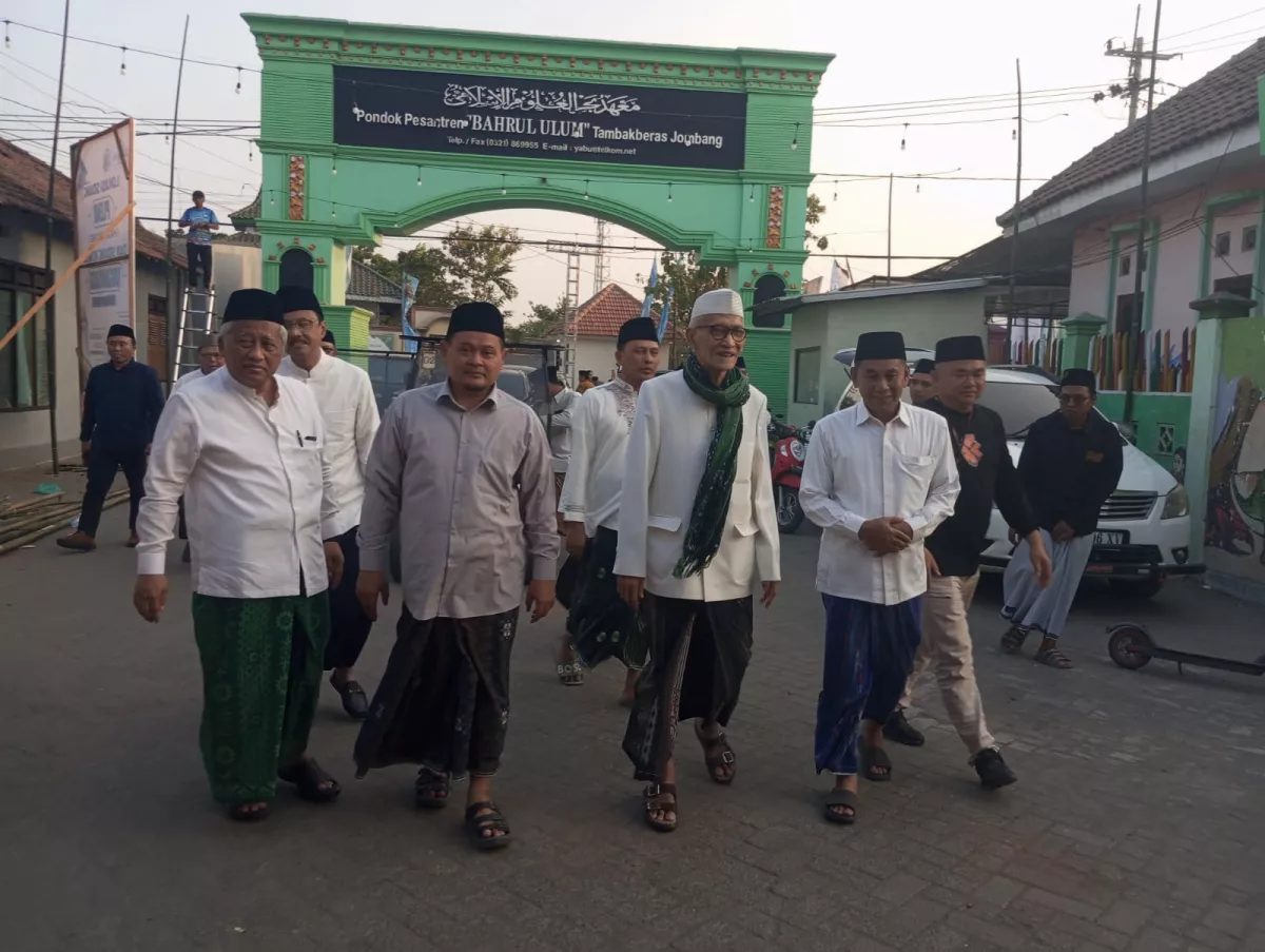 Baca juga : Muktamar ke-35 NU di Jombang: Persiapan Fisik Tambakberas Capai 85 Persen, DPT Rampung Minggu