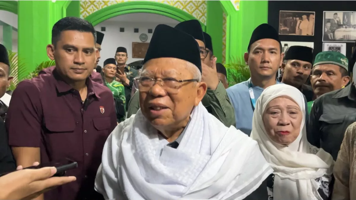 Kiai Makruf di makam Mbah Wahab Chasbullah Tambakberas, istimewa