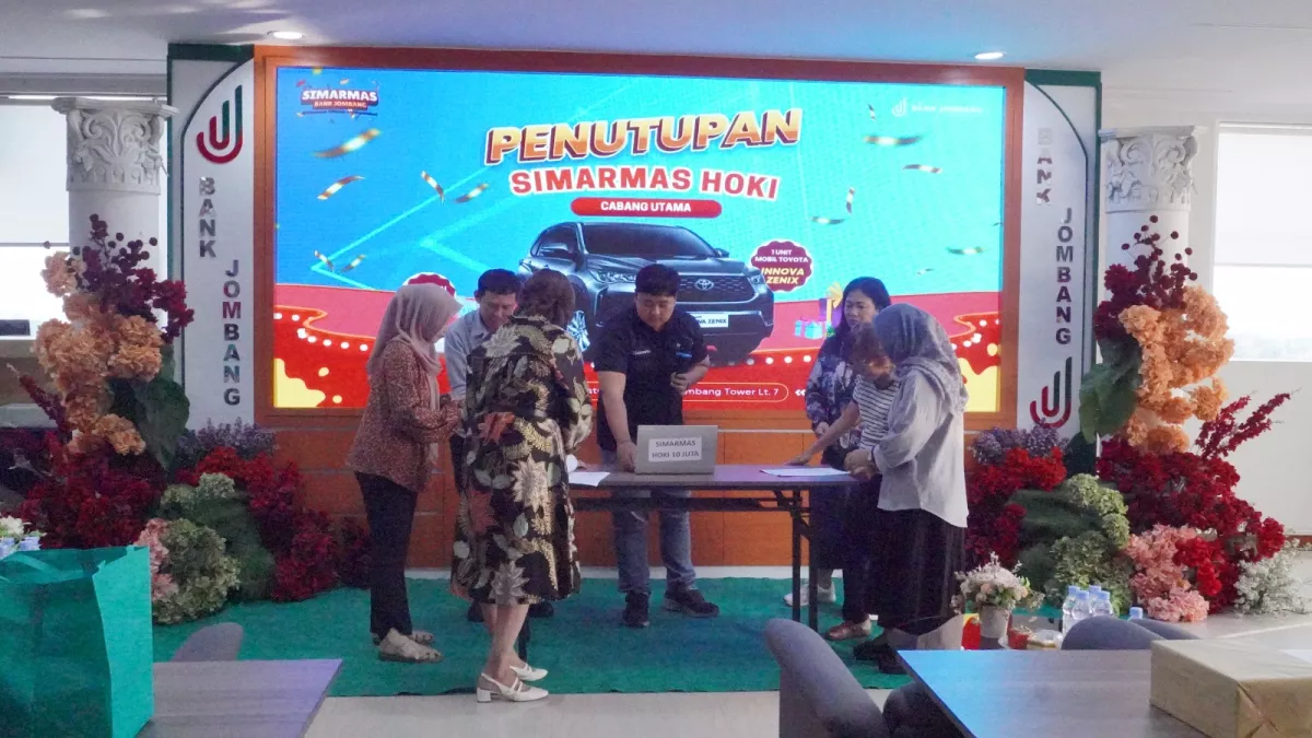 Raih Titanium Award 15 Tahun Berturut-turut, Bank Jombang Geber Arisan Simarmas Hoki Batch II Berhadiah Mobil Listrik
