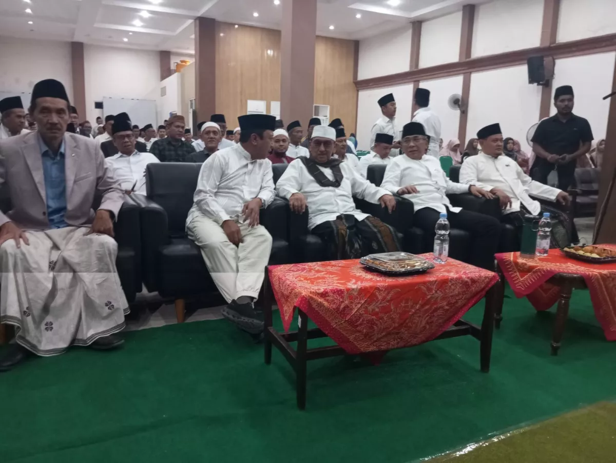 Gus Yahya saat hadiri bedah buku KH Wahab Chasbullah di kampus Unwaha Tambakberas
