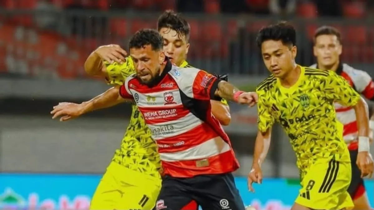 Laga pertandingan bola